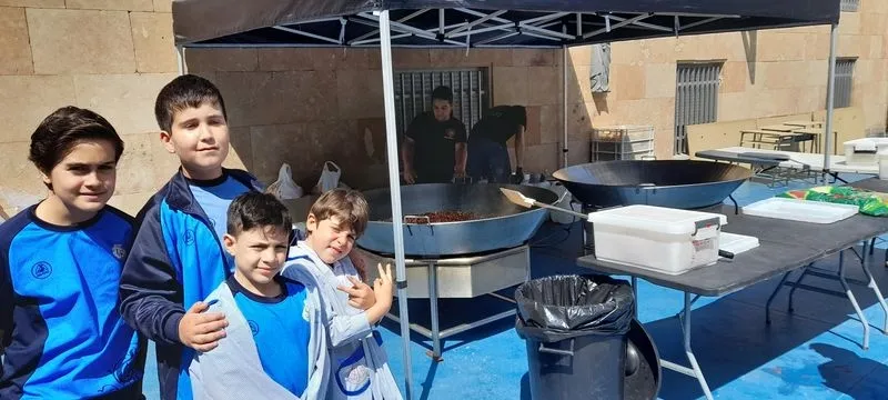 Foto 3 - El colegio San Juan Bosco organiza una paella en ayuda al proyecto DOMISAL 22/23