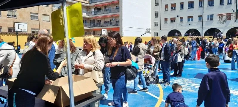 Foto 6 - El colegio San Juan Bosco organiza una paella en ayuda al proyecto DOMISAL 22/23