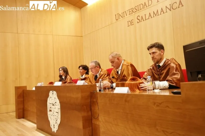 Foto 4 - Nuevos graduados en Ingenier&iacute;a Inform&aacute;tica y Administraci&oacute;n y Direcci&oacute;n de Empresas Tecnol&oacute;gicas