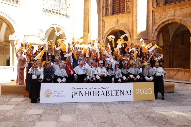 Ceremonis de Graduación de Periodismo y Comunicación Audiovisual. Fotos: David Sañudo