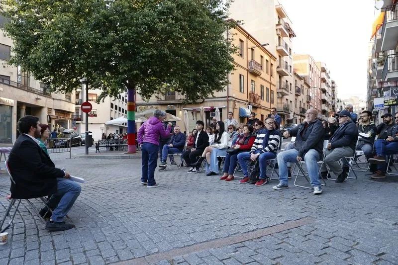 Acto público de Podemos-IU-Alianza Verde en la plaza del Oeste. Fotos: David Sañudo
