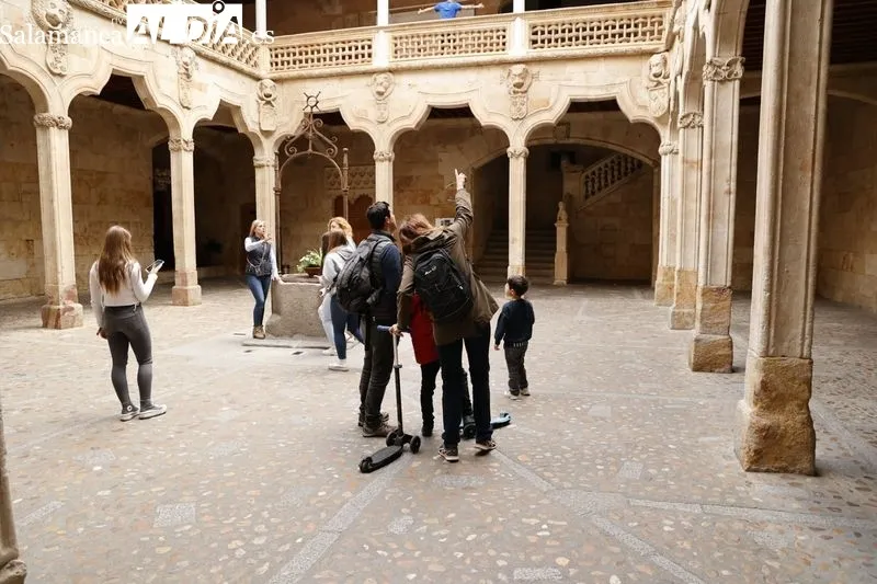 Ambiente en el centro de Salamanca este domingo. Fotos: David Sañudo
