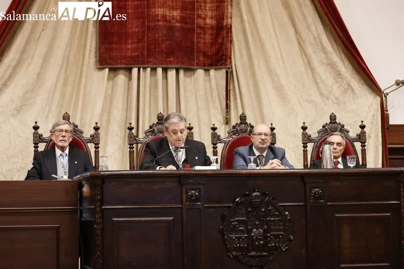 Acto de ingreso de Juan Manuel Corchado en la Real Academia de Medicina de Salamanca. Fotos: David Sañudo