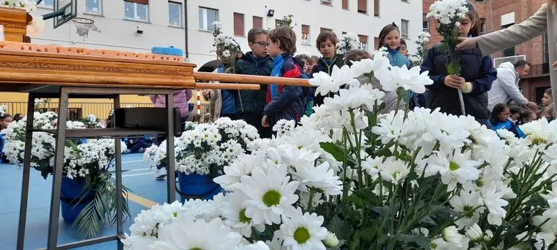 Foto 5 - El colegio San Juan Bosco celebra las fiestas en honor a Mar&iacute;a Auxiliadora