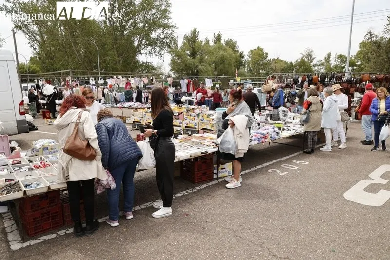 Foto 32 - Buen ambiente en el rastro y la ribera del Tormes 