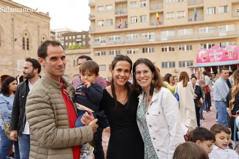 Foto 4 - El colegio Mar&iacute;a Auxiliadora celebra su tradicional verbena