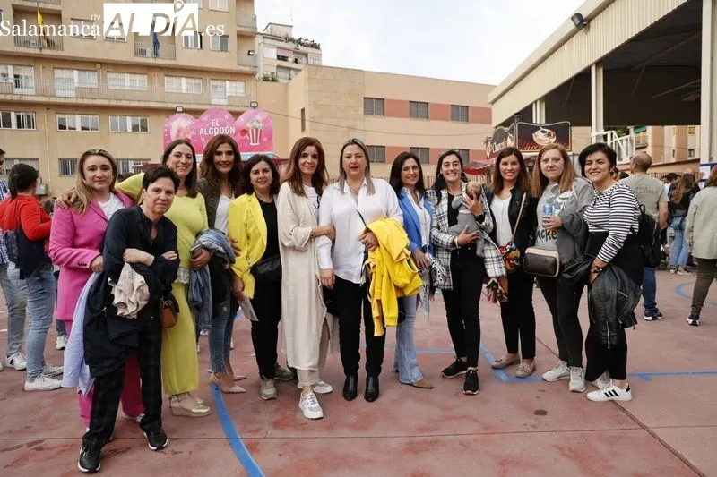 Foto 6 - El colegio Mar&iacute;a Auxiliadora celebra su tradicional verbena