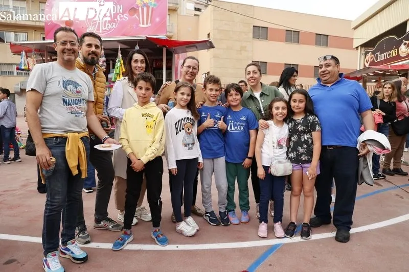 Foto 8 - El colegio Mar&iacute;a Auxiliadora celebra su tradicional verbena