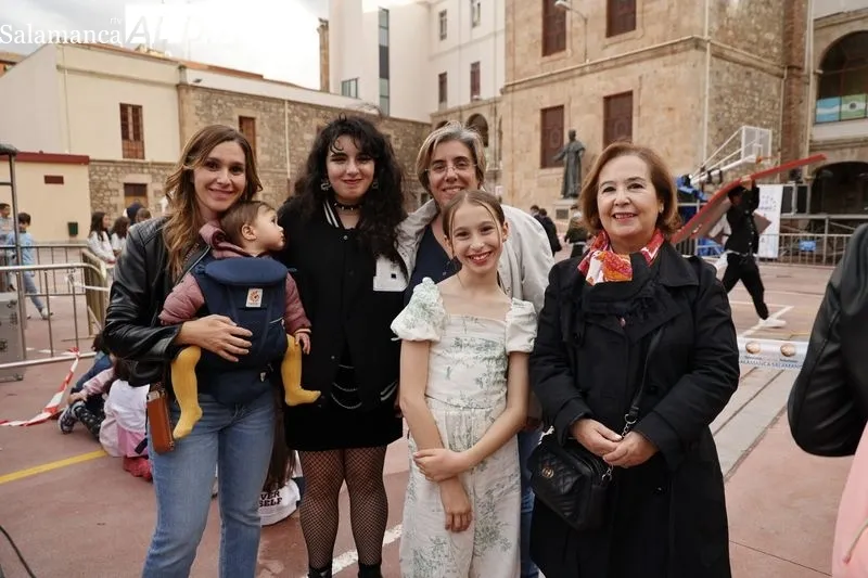 Foto 17 - El colegio Mar&iacute;a Auxiliadora celebra su tradicional verbena
