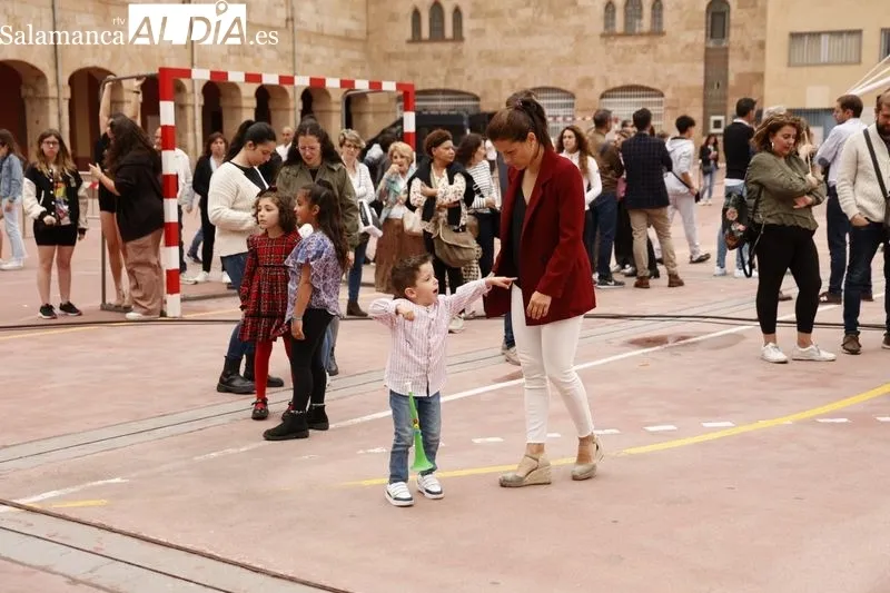 Foto 33 - El colegio Mar&iacute;a Auxiliadora celebra su tradicional verbena