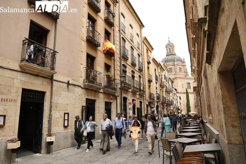 Ambiente en el centro de Salamanca este sábado. Fotos: David Sañudo