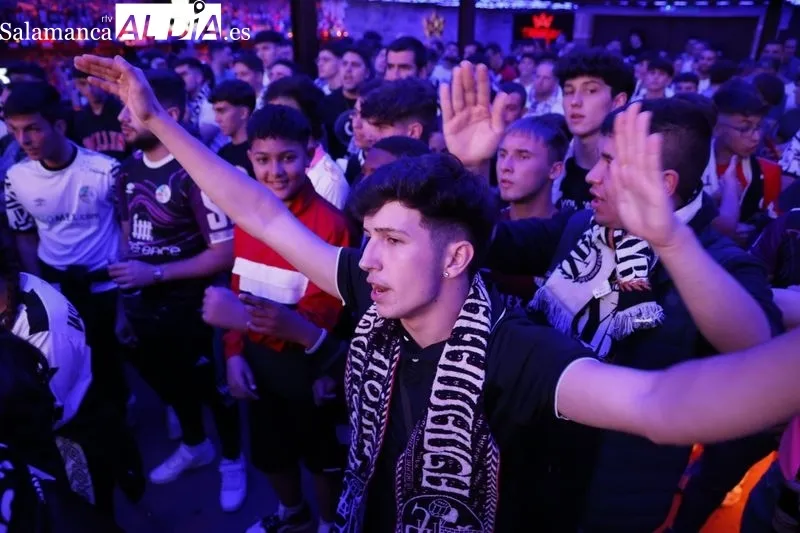 Galería de imágenes de la afición / Fotos: SALAMANCArtv AL DÍA y David Sañudo