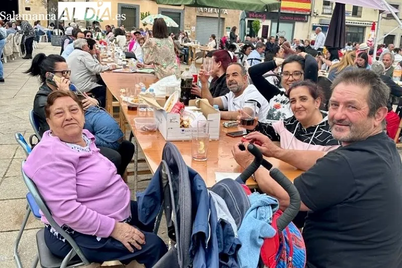 Cantalpino ha celebrado una gran paellada popular para festejar a San Isidro