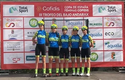 HyD Pinturas-Carbajosa Empresarial en la Copa de España femenina en Almería