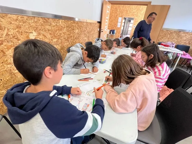 Foto 7 - Los ni&ntilde;os de Carbajosa dise&ntilde;an el cartel anunciador de las Fiestas del Se&ntilde;or 2023