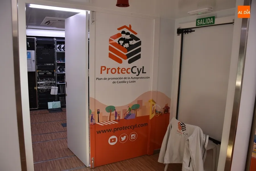 Foto 3 - La Unidad M&oacute;vil del programa Proteccyl hace parada en Ciudad Rodrigo