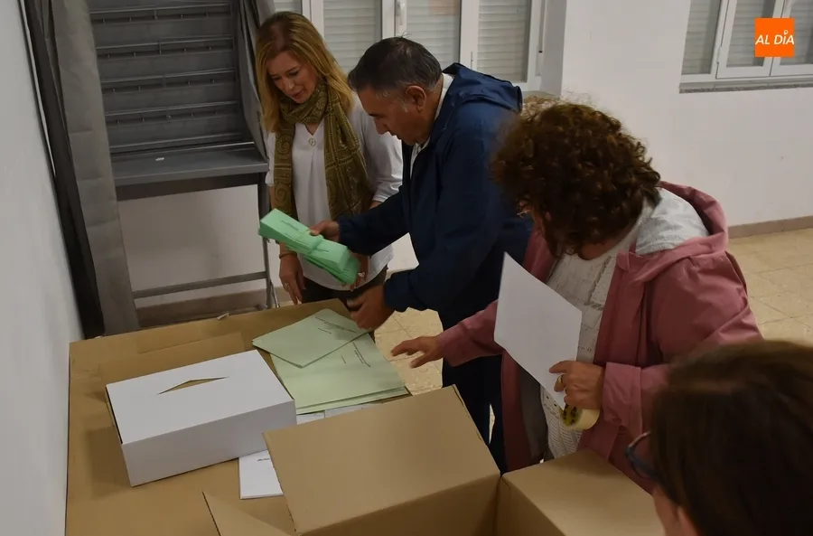 Foto 10 - Preparadas las 18 mesas electorales en las que votar&aacute;n los mirobrigenses el domingo