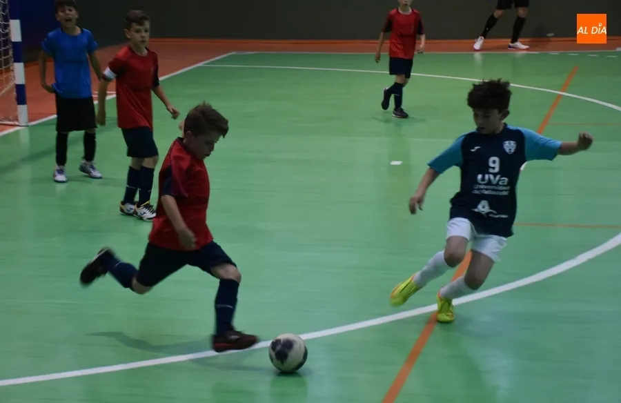 Foto 8 - Los benjamines del III Columnas y Tierno Galv&aacute;n acaban firmando tablas en un vibrante partido