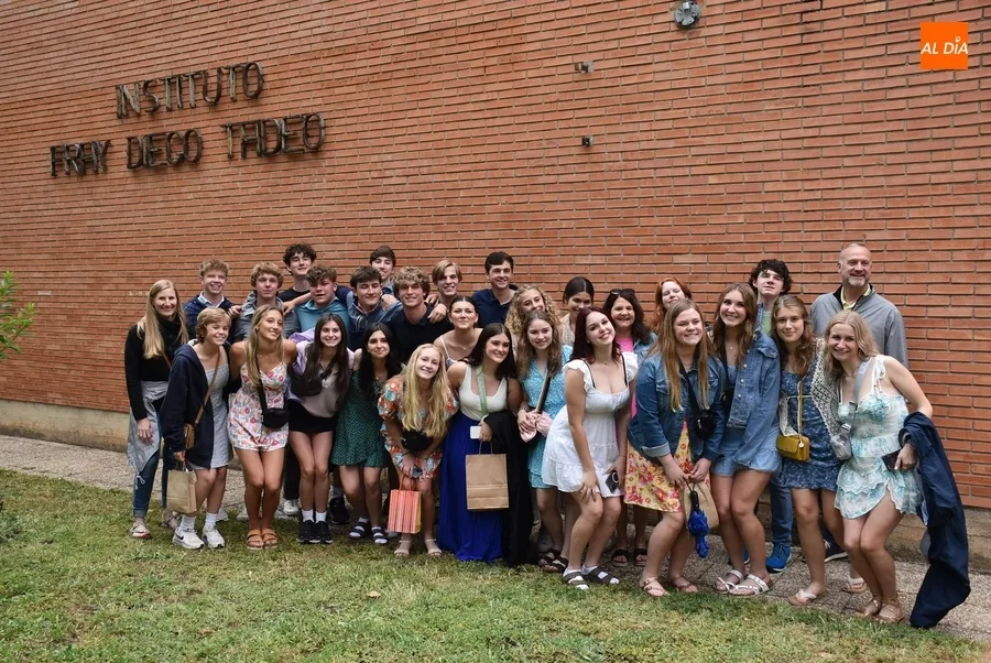 Foto 2 - Los j&oacute;venes de Tennessee se empapan de la m&uacute;sica y gastronom&iacute;a espa&ntilde;olas en el IES Fray Diego
