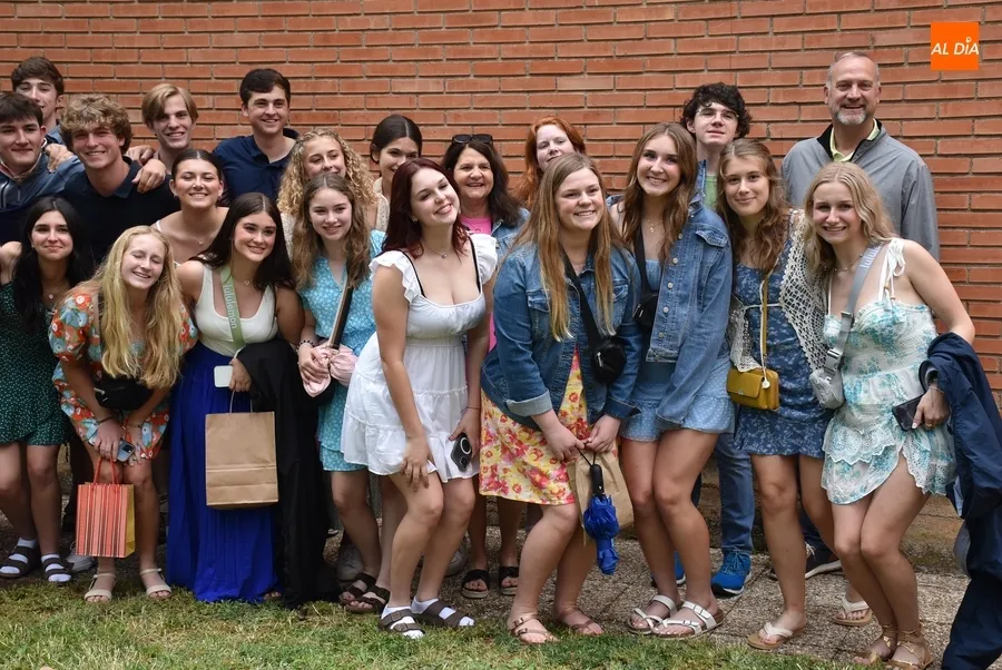 Foto 5 - Los j&oacute;venes de Tennessee se empapan de la m&uacute;sica y gastronom&iacute;a espa&ntilde;olas en el IES Fray Diego