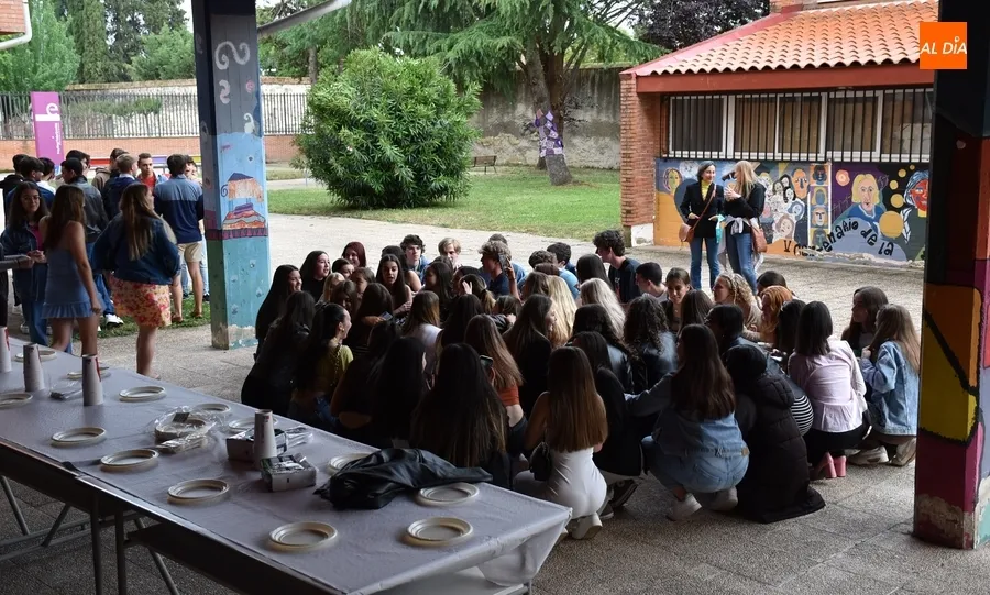 Foto 10 - Los j&oacute;venes de Tennessee se empapan de la m&uacute;sica y gastronom&iacute;a espa&ntilde;olas en el IES Fray Diego