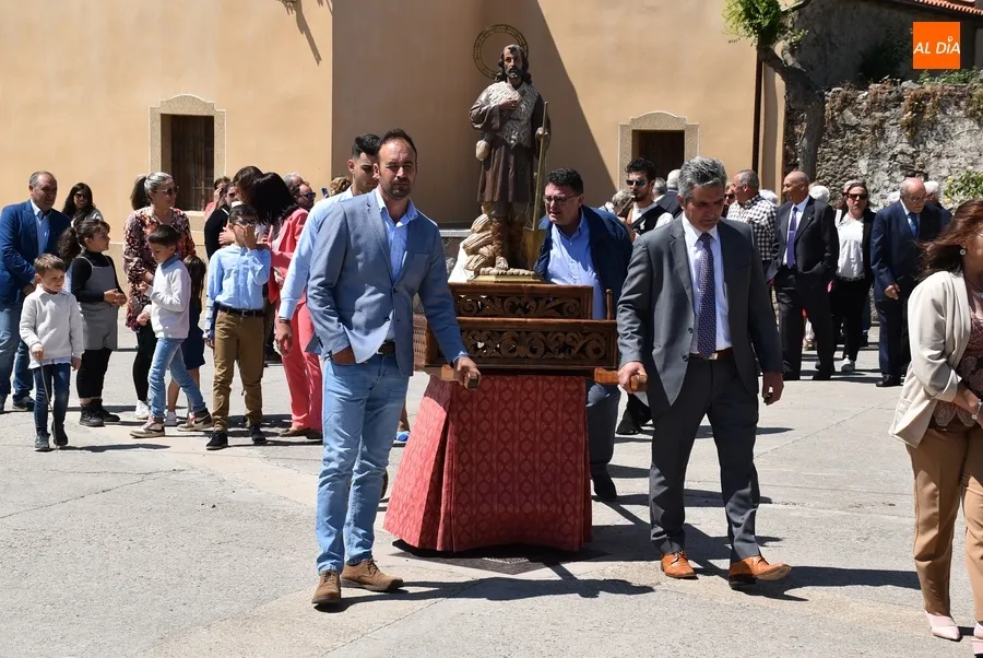 Foto 2 - Ampl&iacute;sima asistencia a los actos solemnes en honor a San Isidro en Carpio de Azaba