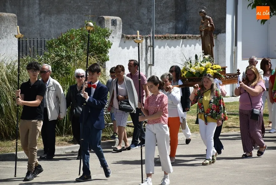 Foto 11 - Ivanrey pide &ldquo;por todos los trabajadores&rdquo; en el recorrido de San Jos&eacute; Obrero por sus calles