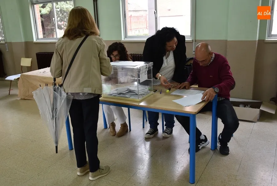 Foto 4 - Baja la participaci&oacute;n en Ciudad Rodrigo hasta las 14.00 horas, con m&iacute;nimo hist&oacute;rico incluido de votantes