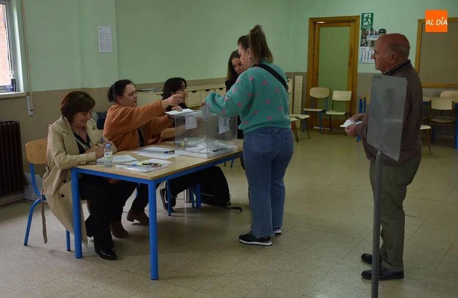 Foto 5 - Baja la participaci&oacute;n en Ciudad Rodrigo hasta las 14.00 horas, con m&iacute;nimo hist&oacute;rico incluido de votantes