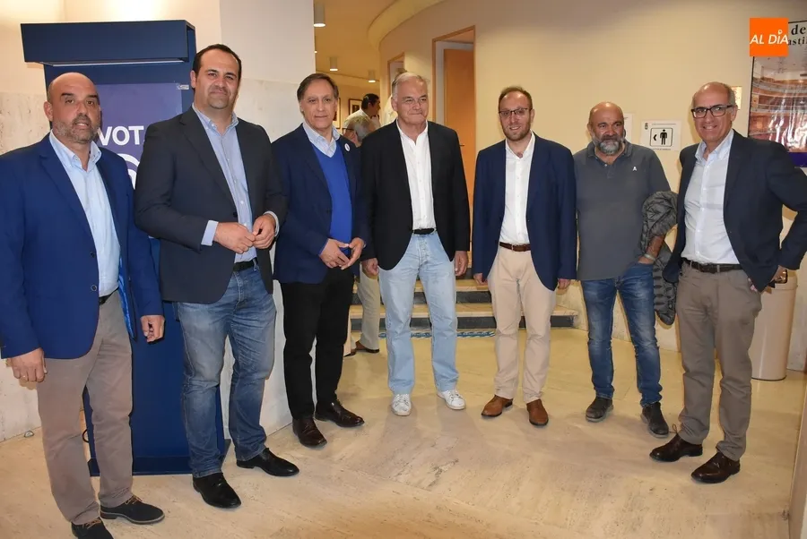 Foto 9 - Garc&iacute;a Carbayo y Gonz&aacute;lez Pons ensalzan a Marcos Iglesias como &ldquo;el alcalde de todos&rdquo;