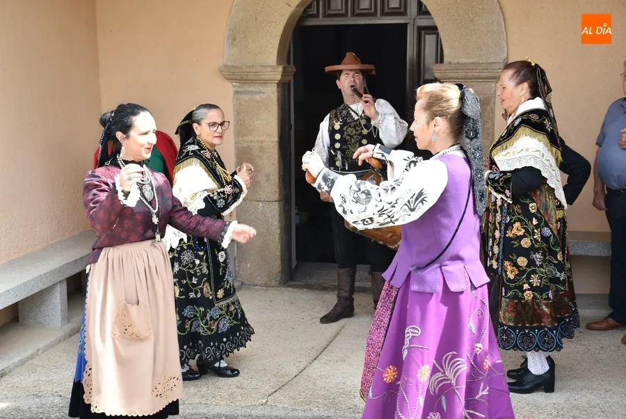 Foto 2 - Doble rosca y animaci&oacute;n adicional con El Mariquelo en el d&iacute;a solemne de las fiestas de Saelices