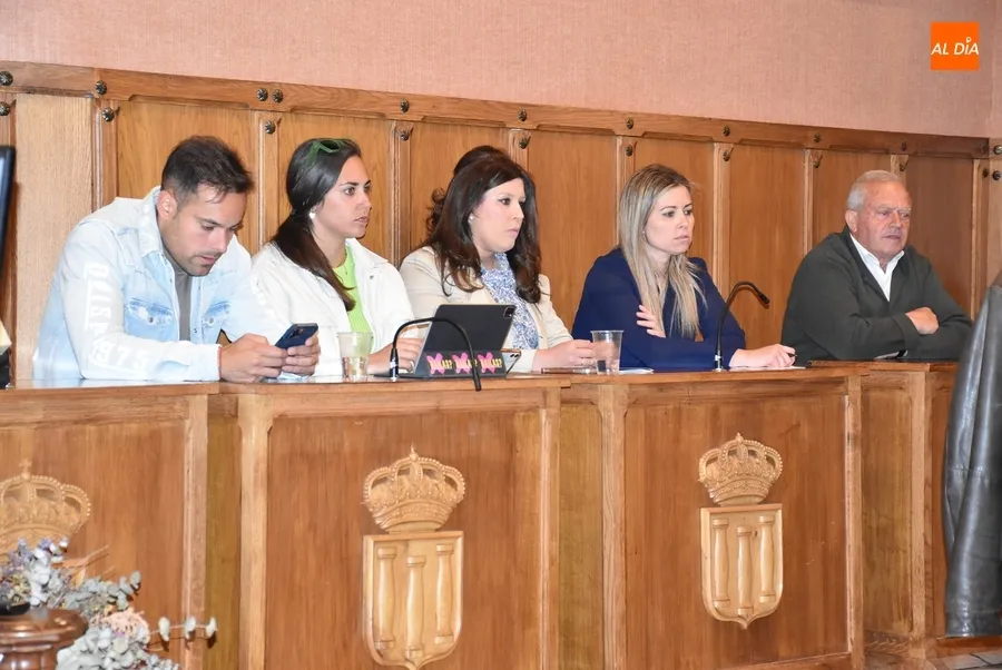 Foto 3 - El Ayuntamiento tomar&aacute; medidas legales por el impago de la carne de los toros del Carnaval