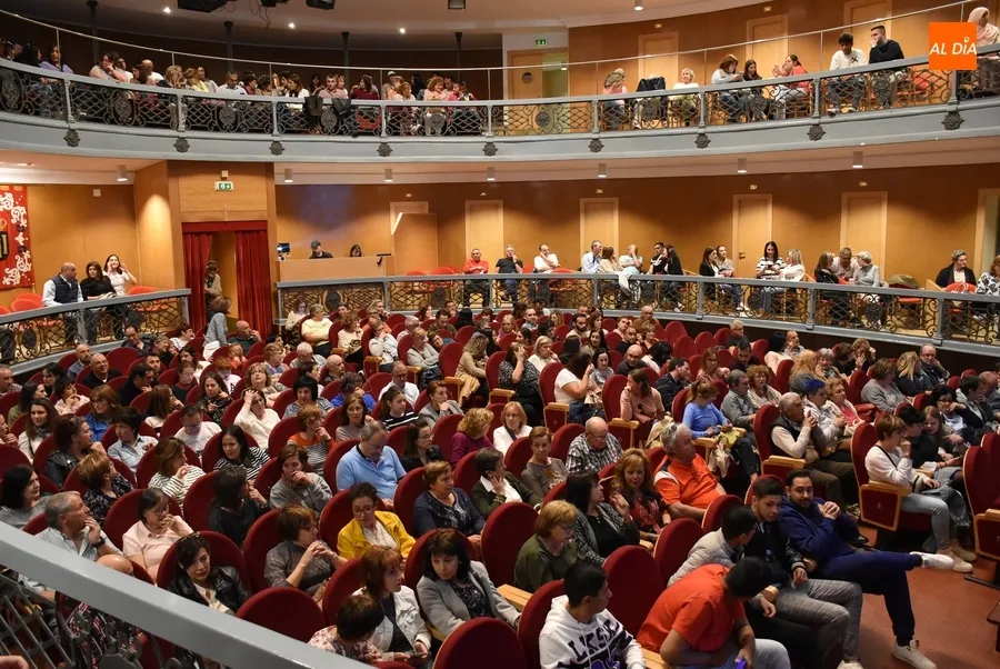 Foto 2 - Casi lleno en la sesi&oacute;n de Pedro Garc&iacute;a Aguado abierta al p&uacute;blico en general