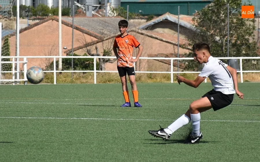 Foto 4 - Meritoria victoria para cerrar el curso como local del Infantil del Ciudad Rodrigo