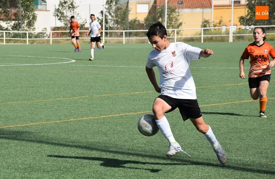Foto 10 - Meritoria victoria para cerrar el curso como local del Infantil del Ciudad Rodrigo