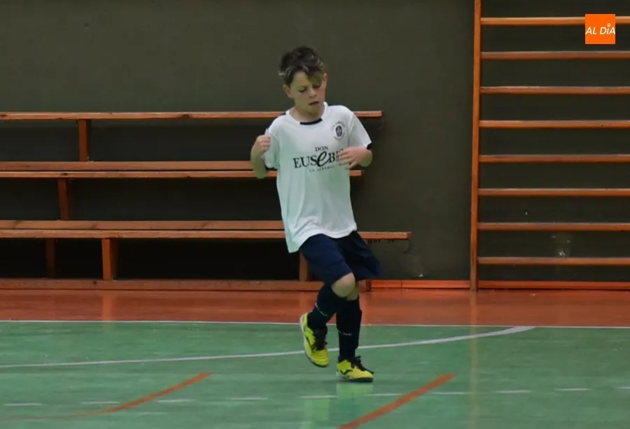 Foto 3 - El Alev&iacute;n B y el Cadete B del III Columnas recuperan con victoria los partidos aplazados ante Alhambra