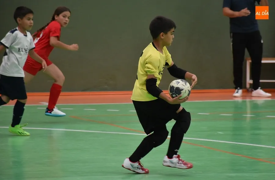 Foto 10 - El Alev&iacute;n B y el Cadete B del III Columnas recuperan con victoria los partidos aplazados ante Alhambra