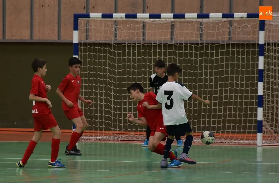 Foto 11 - El Alev&iacute;n B y el Cadete B del III Columnas recuperan con victoria los partidos aplazados ante Alhambra