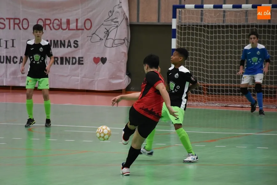 Foto 11 - El III Infantil se despide de su afici&oacute;n con una s&oacute;lida victoria ante River Zamora