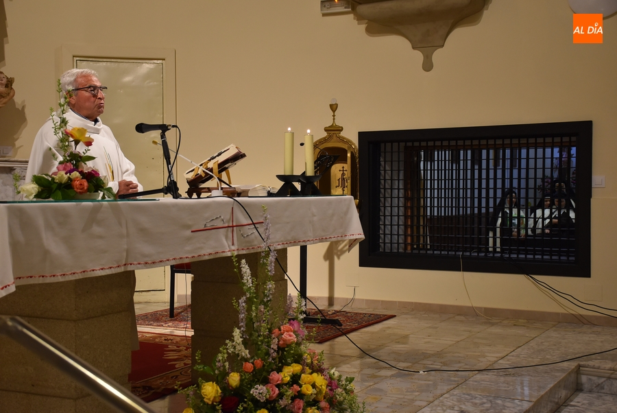Foto 5 - Radio María emite una misa para toda España desde el Convento de las Carmelitas