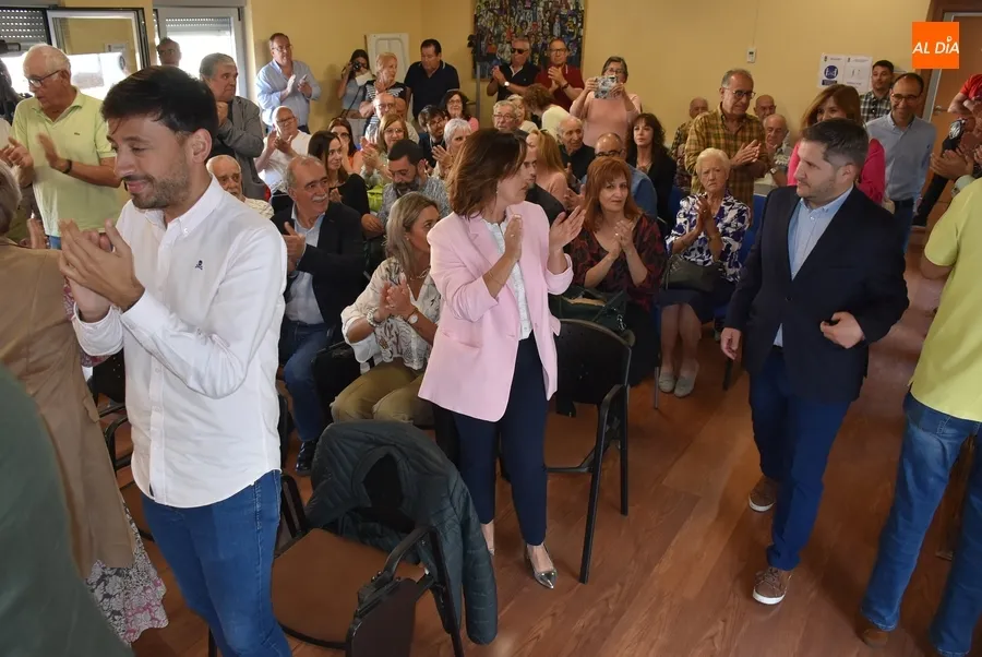 Foto 3 - El PSOE presenta oficialmente a Juan Tom&aacute;s Mu&ntilde;oz como candidato estrechando lazos con Portugal