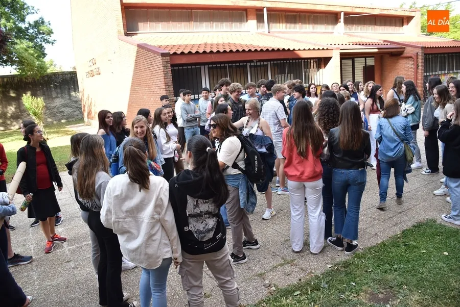 Foto 3 - 26 j&oacute;venes de Tennessee (EEUU) se acercan a Ciudad Rodrigo gracias al IES Fray Diego