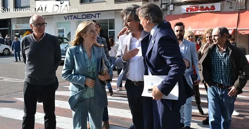 Foto 8 - Ana Pastor respalda al candidato del PP en B&eacute;jar en el m&iacute;tin comarcal