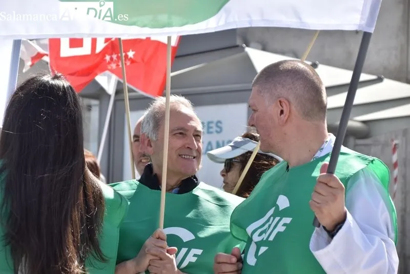 Nueva concentración de los trabajadores del Hospital de Salamanca | FOTOS: Vanesa Martins 
