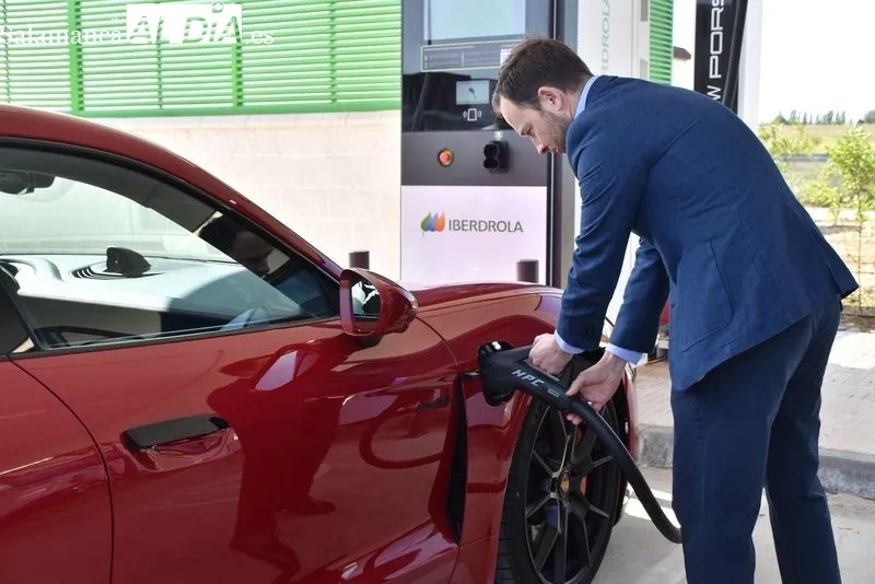 Salamanca inaugura el primer gran parque de recarga ultrarrápida de vehículos eléctricos | FOTOS: Vanesa Martins 