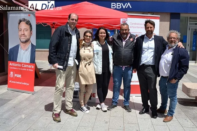 Foto 3 - Las carpas electorales toman el centro de B&eacute;jar