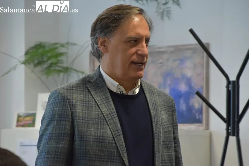 El candidato a la alcaldía Carlos García Carbayo 