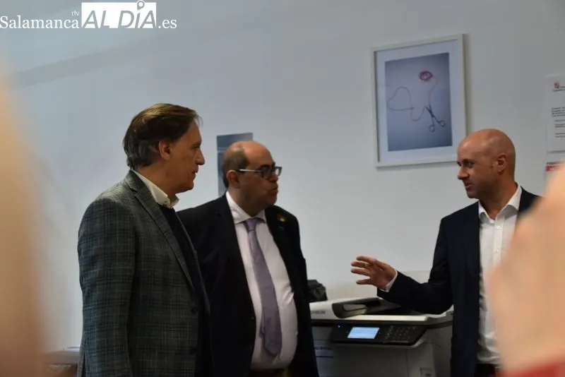 El candidato a la alcaldía Carlos García Carbayo 