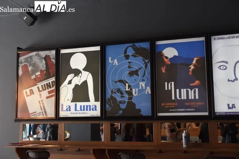 Foto 9 - Exposici&oacute;n de estudiantes de Bellas Artes en los Cines Van Dyck