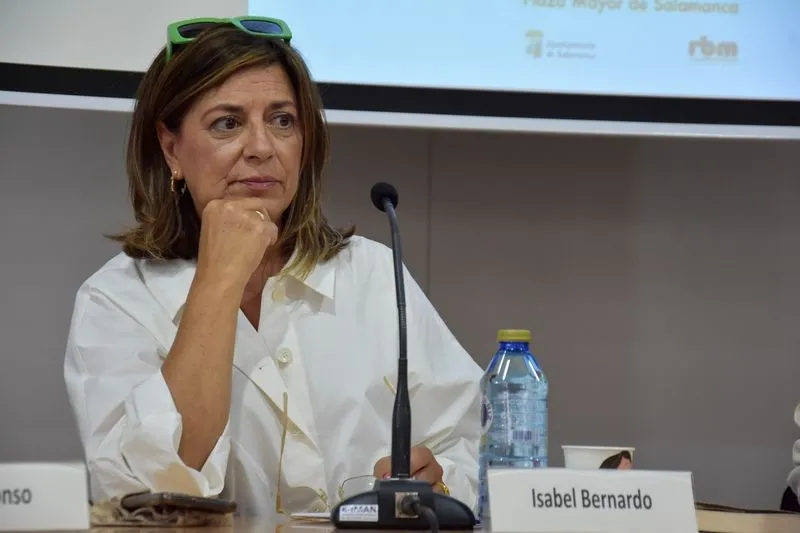 Foto 2 - Contamos todas, el compendio de la mejor narrativa escrita por las autoras de Castilla y Le&oacute;n en la Feria del Libro de Salamanca